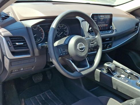 Used 2023 Nissan Rogue S AWD/4WD image 25
