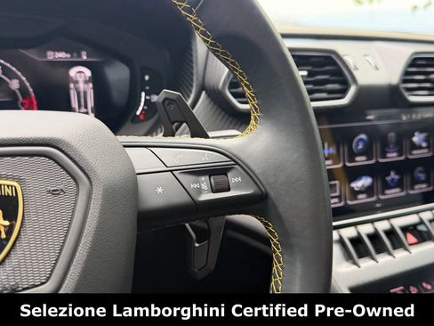 Used 2023 Lamborghini Urus Performante AWD/4WD image 40