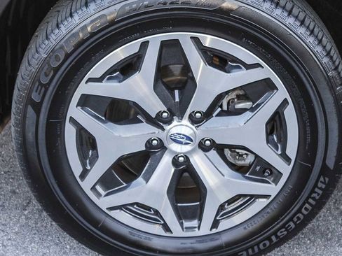 Certified 2023 Subaru Forester Premium image 10