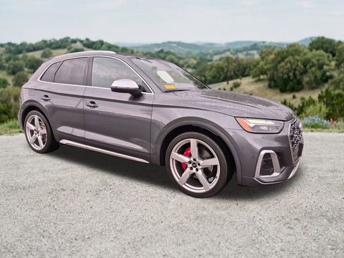 Used 2022 Audi SQ5 Premium Plus w/ Premium Plus Package AWD/4WD image 1