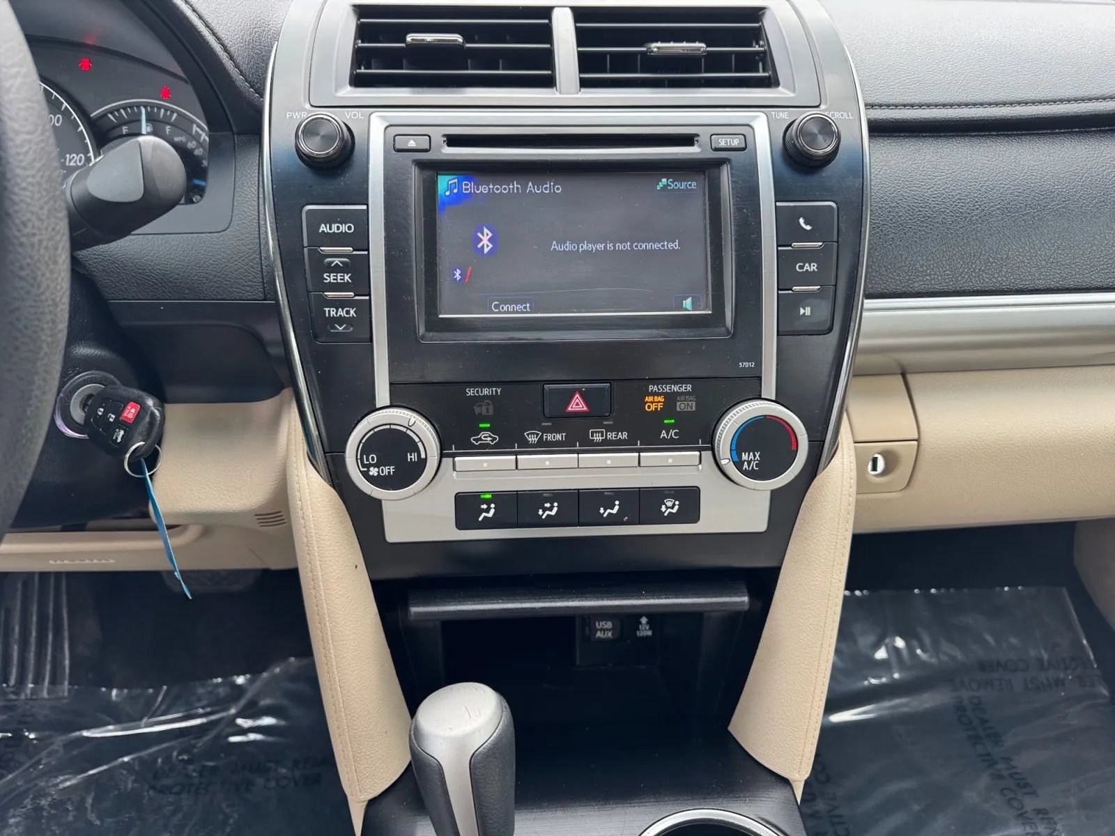 Used 2012 Toyota Camry LE FWD image 16