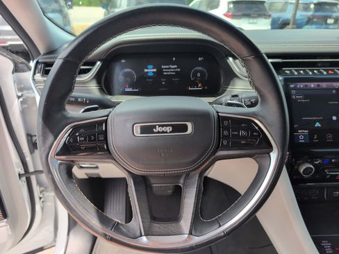 Used 2022 Jeep Grand Cherokee L Overland w/ Luxury Tech Group IV image 24