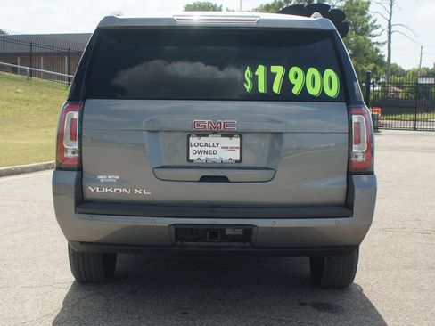 Used 2019 GMC Yukon XL SLT w/ Open Road Package RWD image 3