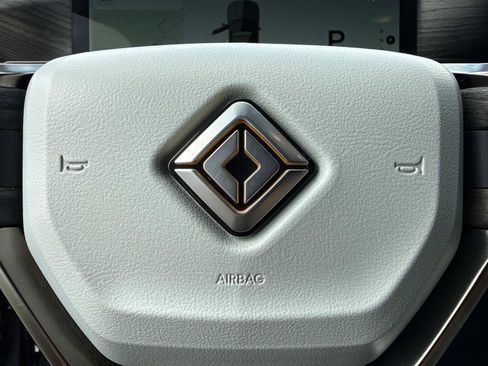Used 2023 Rivian R1S Adventure AWD/4WD image 34