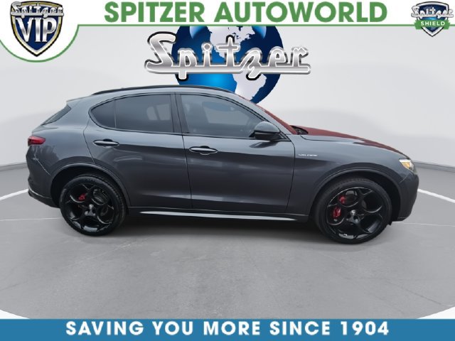 Used 2022 Alfa Romeo Stelvio Veloce AWD/4WD image 16