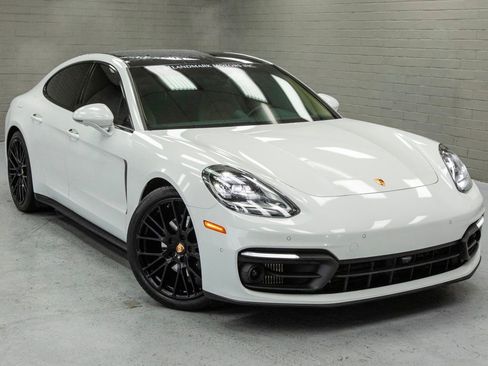Used 2023 Porsche Panamera image 6