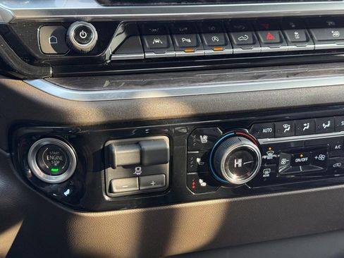 Certified 2022 Chevrolet Silverado 1500 LTZ image 17