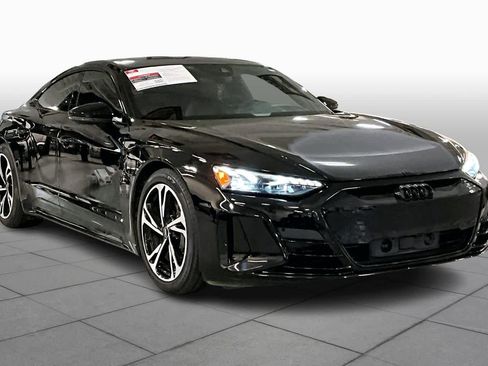 Used 2024 Audi e-tron GT Premium Plus image 3