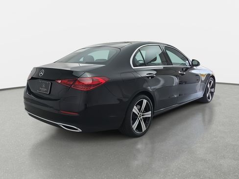 Used 2025 Mercedes-Benz C 300 Sedan image 5