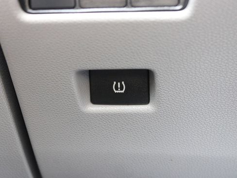 Used 2017 Honda Accord LX image 24