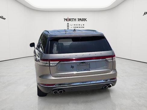 Used 2020 Lincoln Aviator Reserve w/ Elements Package Plus RWD image 4