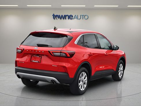 Used 2024 Ford Escape Active AWD/4WD image 5