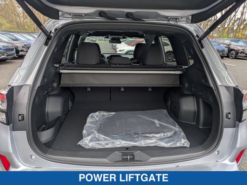Used 2025 Subaru Forester Premium AWD/4WD image 33
