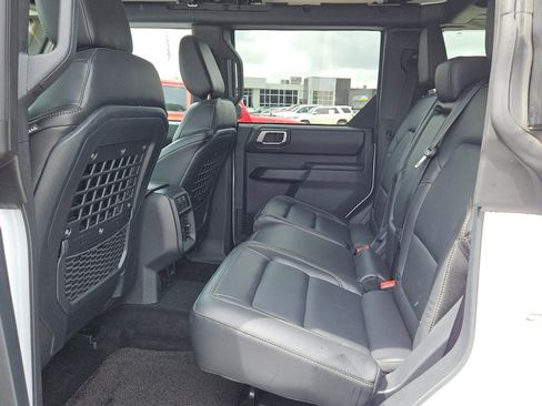 Used 2025 Ford Bronco Badlands AWD/4WD image 11