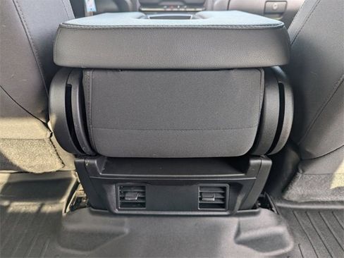 Used 2023 Chevrolet Silverado 2500 Custom w/ Custom Value Package image 14