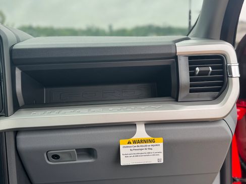 New 2025 Ford F550 4x4 Supercab Super Duty image 47