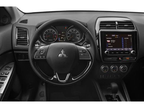 Used 2024 Mitsubishi Outlander Sport SE AWD/4WD image 7