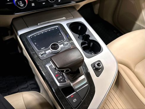 Used 2019 Audi Q7 2.0T Premium w/ Convenience Package AWD/4WD image 37