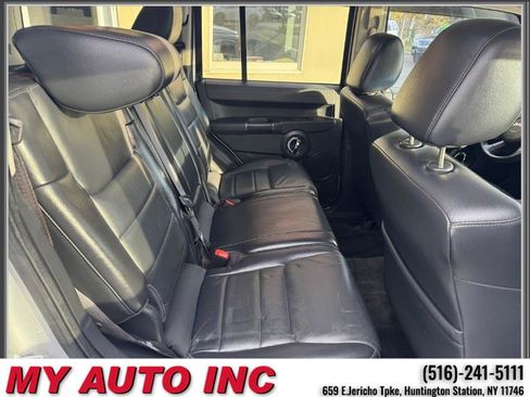 Used 2010 Jeep Commander Sport w/ Sun/Sound Group image 31