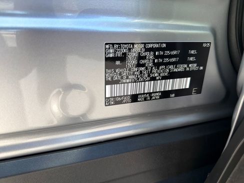 New 2025 Toyota RAV4 XLE image 23