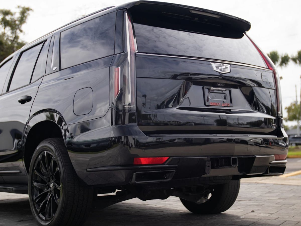 Used 2021 Cadillac Escalade Sport w/ LPO, ONYX Package RWD image 10