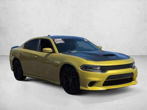 Used 2021 Dodge Charger R/T w/ Harman/Kardon Audio Group RWD image 2