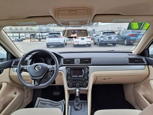 Used 2017 Volkswagen Passat 1.8T S FWD image 8