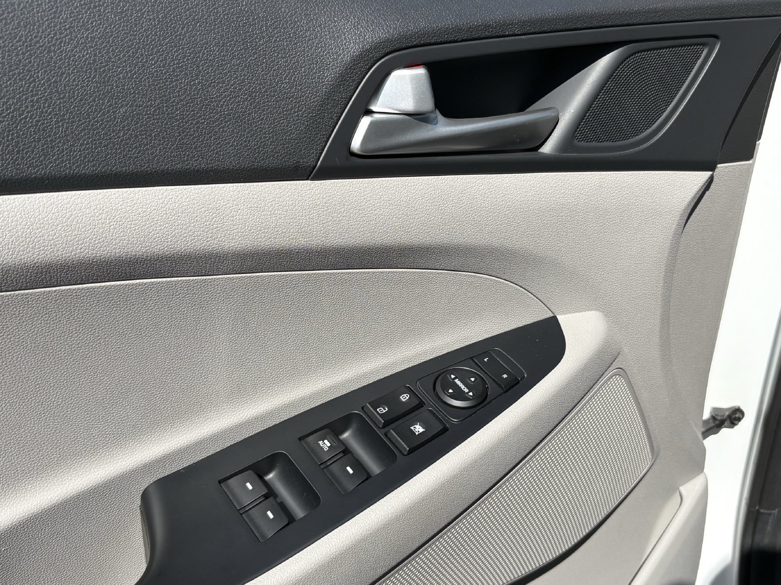 Used 2019 Hyundai Tucson Value w/ Cargo Package FWD image 24
