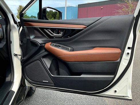 Used 2025 Subaru Outback Touring XT image 20