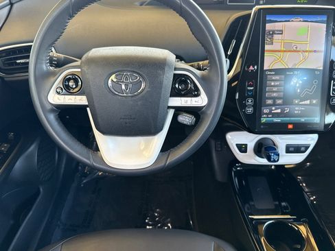 Certified 2018 Toyota Prius Four image 17