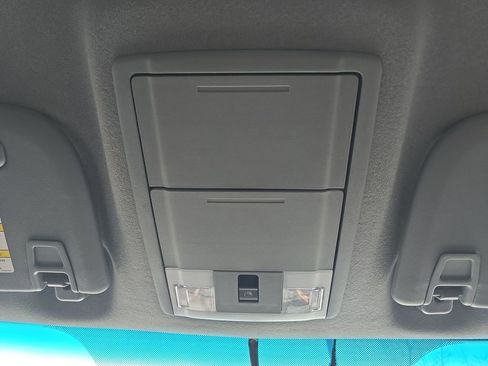 Used 2015 Ford F250 Lariat w/ Camper Package image 20