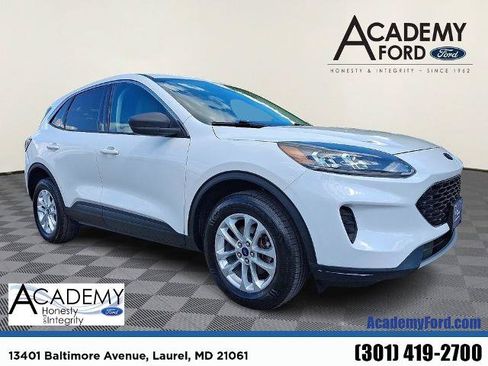 Certified 2022 Ford Escape SE AWD/4WD image 1