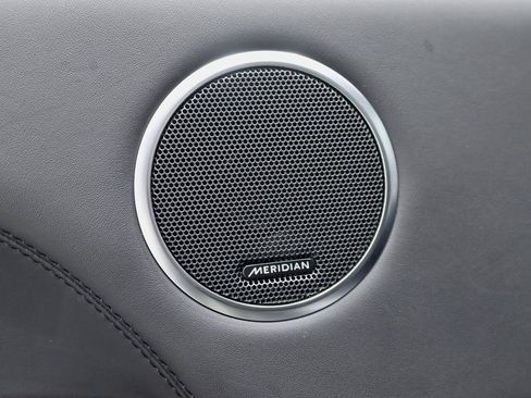 Used 2022 Land Rover Range Rover Sport HST image 32