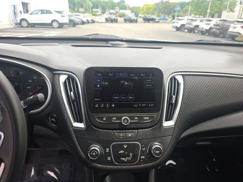 Used 2024 Chevrolet Malibu LS FWD image 22
