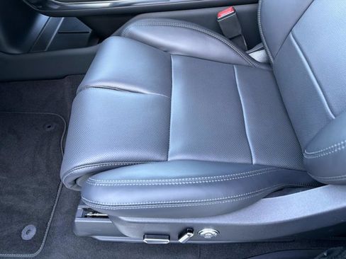 New 2026 Lincoln Navigator L Reserve AWD/4WD image 11