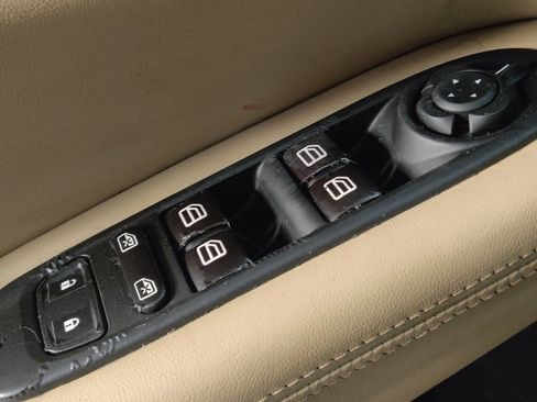 Used 2020 Jeep Compass Sport w/ Tech Group FWD image 27