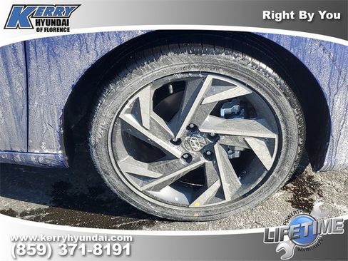 New 2026 Hyundai Elantra Limited image 6