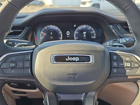 New 2026 Jeep Grand Cherokee Limited AWD/4WD image 21