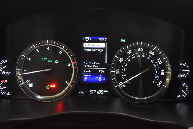 Used 2021 Lexus LX 570 4WD w/ Luxury Package image 25
