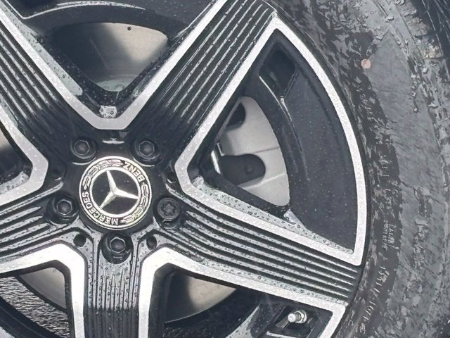 New 2027 Mercedes-Benz GLC 300 4MATIC image 8