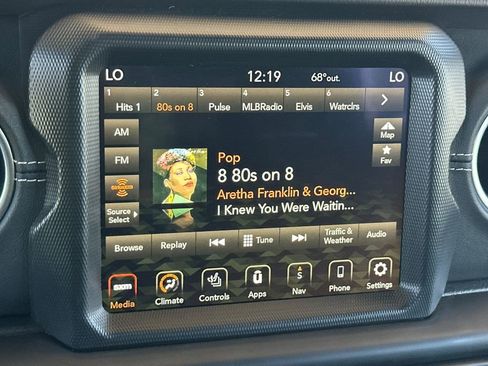 Used 2023 Jeep Wrangler Unlimited Sahara w/ Cold Weather Group AWD/4WD image 15