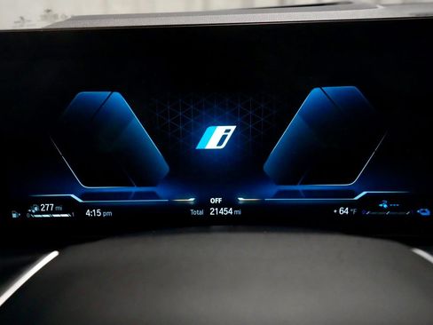 Certified 2023 BMW 330e xDrive w/ Premium Package image 17