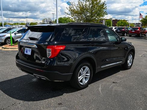 Certified 2024 Ford Explorer XLT w/ Equipment Group 202A AWD/4WD image 5