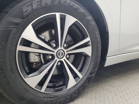 Used 2023 Nissan Sentra SV image 31