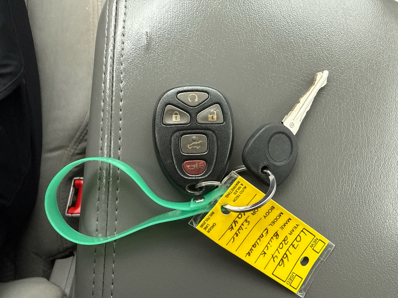 Used 2014 Buick Enclave Convenience AWD/4WD image 26