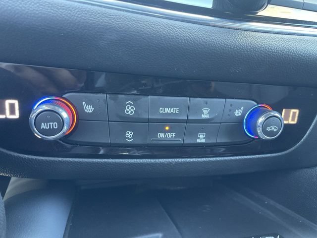 Certified 2023 Buick Enclave Essence w/ Sport Touring Edition FWD image 34