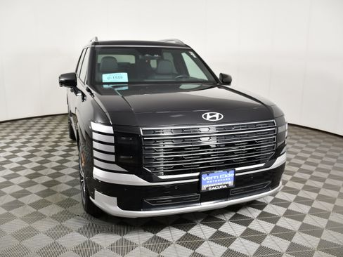 Used 2026 Hyundai Palisade Calligraphy AWD/4WD image 3