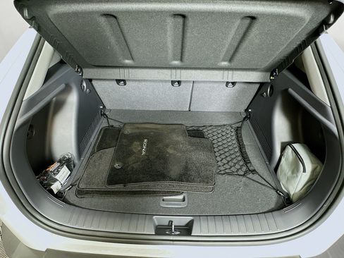 Used 2024 Hyundai Kona SEL FWD image 28