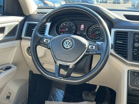 Used 2019 Volkswagen Atlas SE w/ Towing Package image 20
