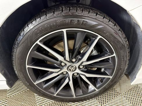 Used 2022 Toyota Camry SE w/ Audio Upgrade Package image 13